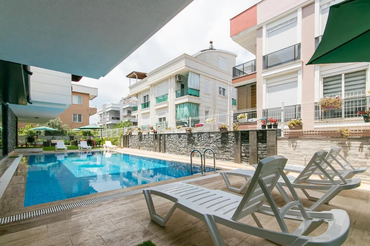 Oniks Comfort Suites Antalya 0*,